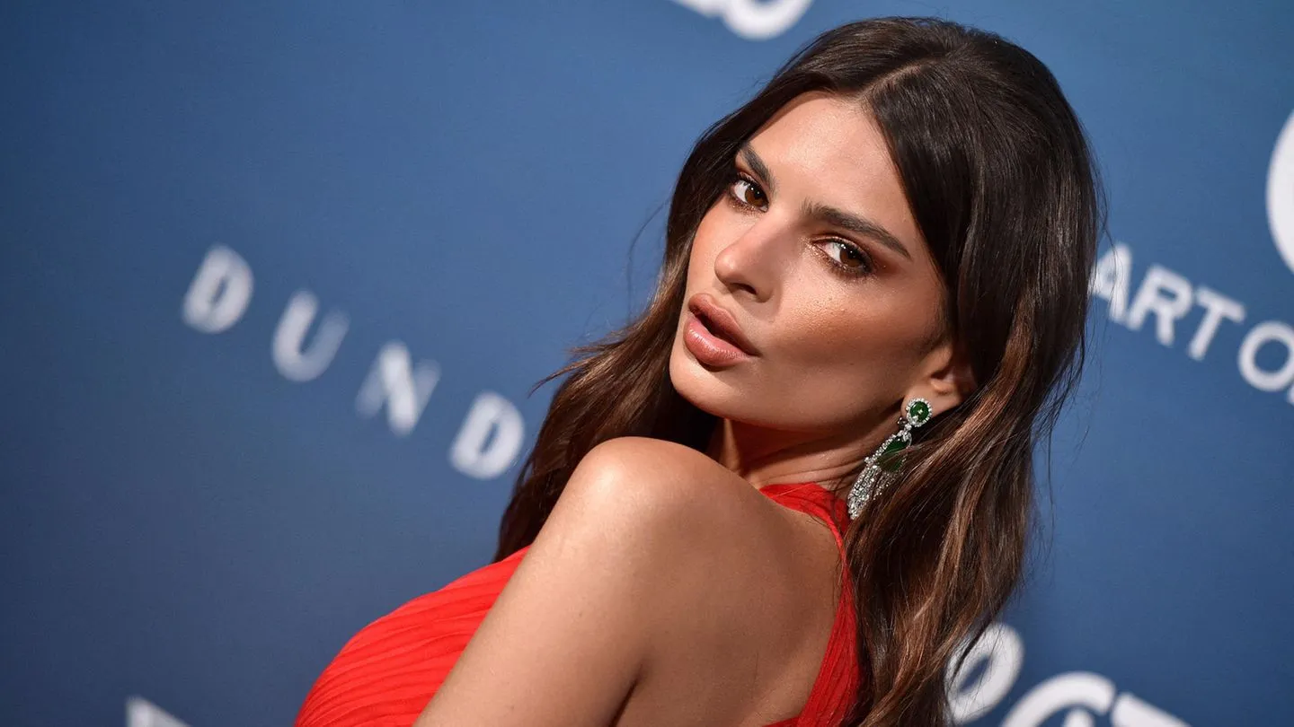 Emily Ratajkowski Leak: From Blurred Lines to My Body Memoir editorial